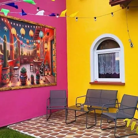 Mexican-themed Homes Nyaraló *