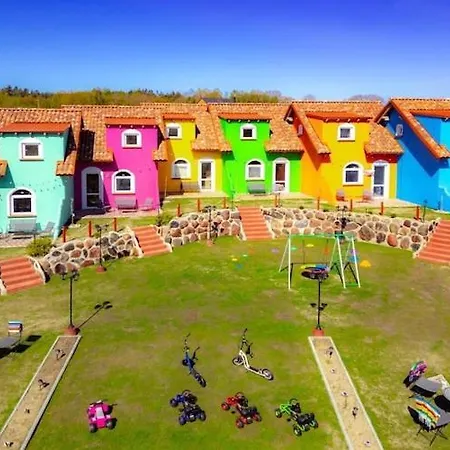 Mexican-themed Homes Nyaraló *
